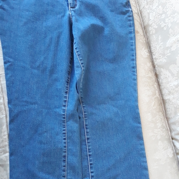 Charter Club Jeans Size 8 - Picture 5 of 6
